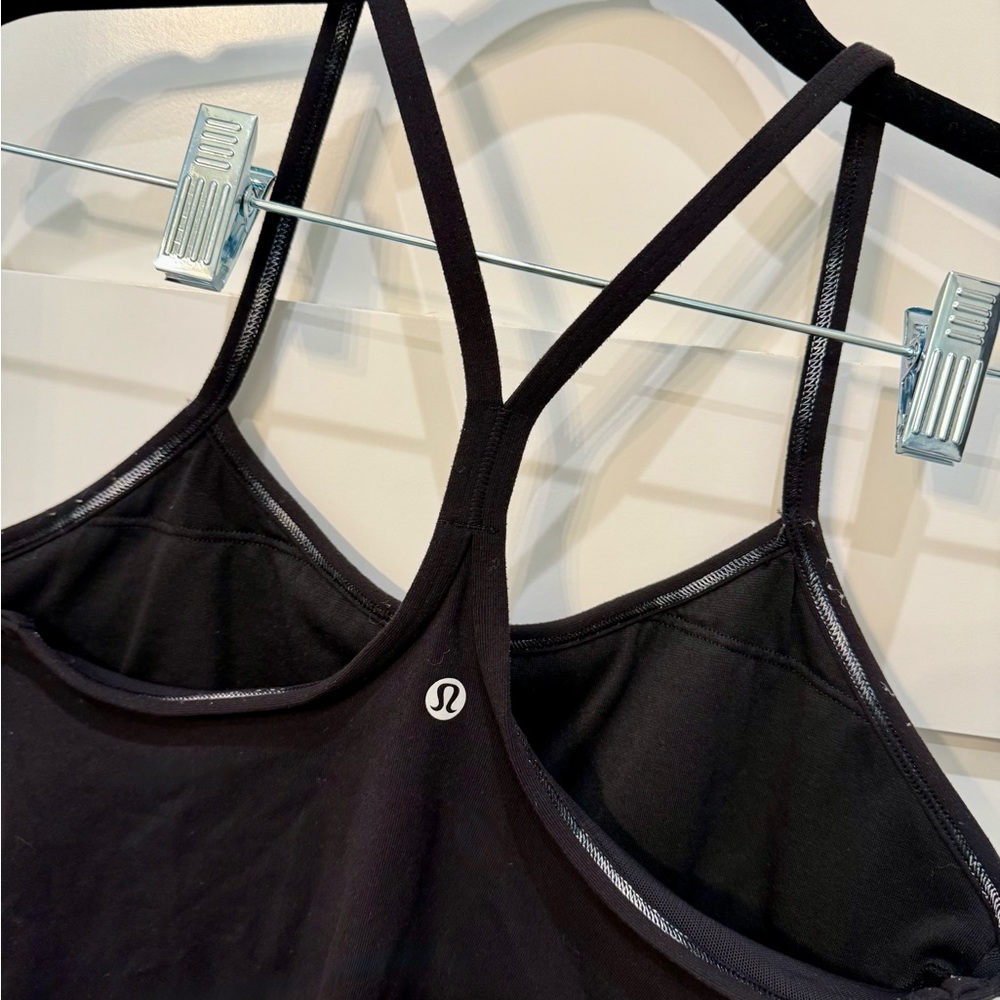 lululemon athletica power Y Black Sports tank with Bra - Picture 4 of 4